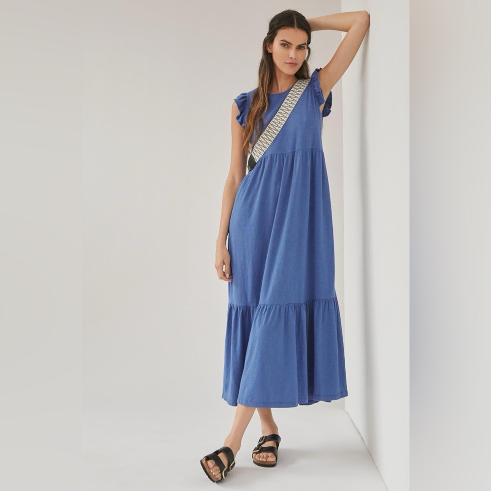 Like new! *Dark navy* Anthropologie Sundry ruffle maxi dress
